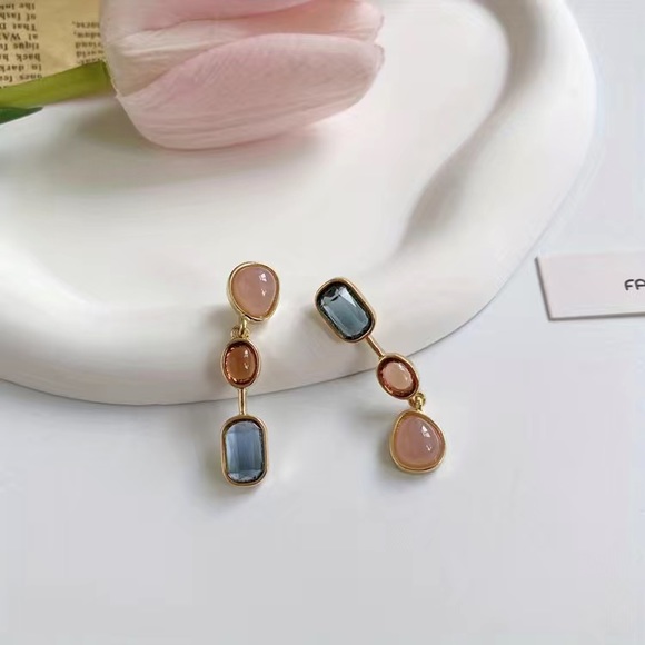 Jewelry - Asymmetrical Colorful Synthetic Gemstone Decor Dangle Earrings